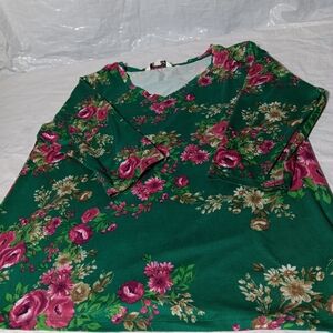 The Pioneer Woman Floral Pink and Green Medium Sleeve Top